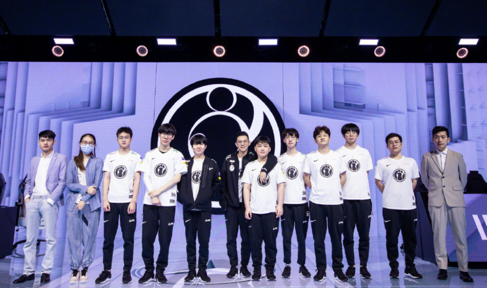 衣室与看台 衣室与看台